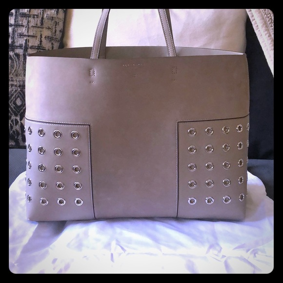 Tory Burch Handbags - Tory Burch timeless fall edition